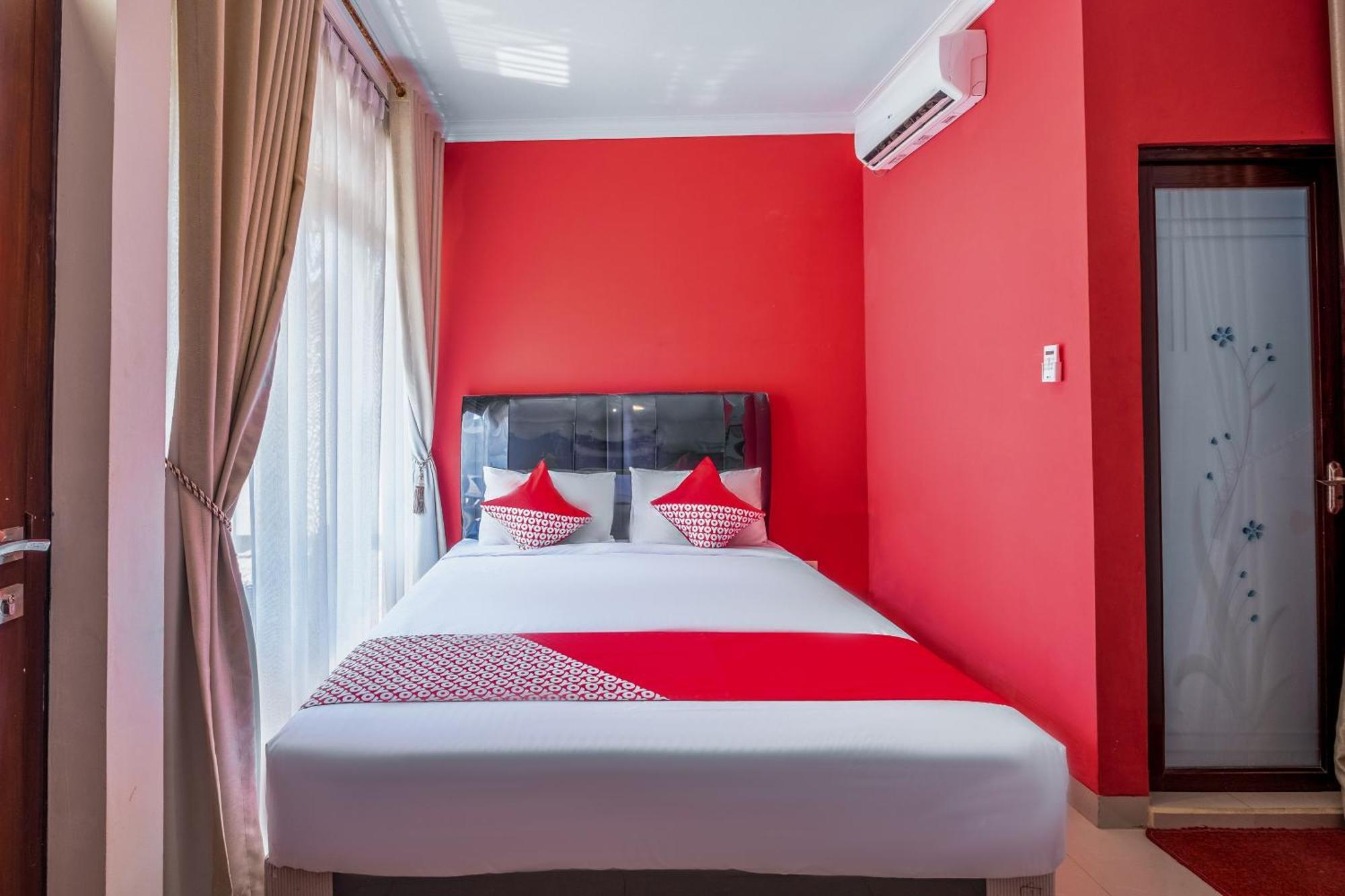 Oyo Collection O 1032 Rahayu Residence Syariah Сиребон Екстериор снимка